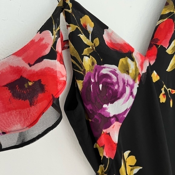 LULU’s | Love in Bloom Cold Shoulder High-Low Floral Dress - Picture 5 of 5